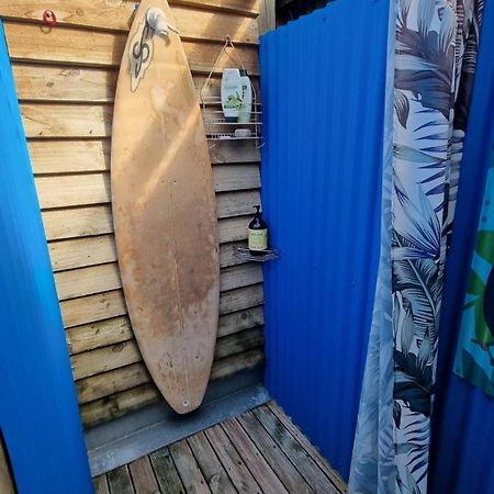Raglan West Retro Beach Vibe Accommodation Exterior foto